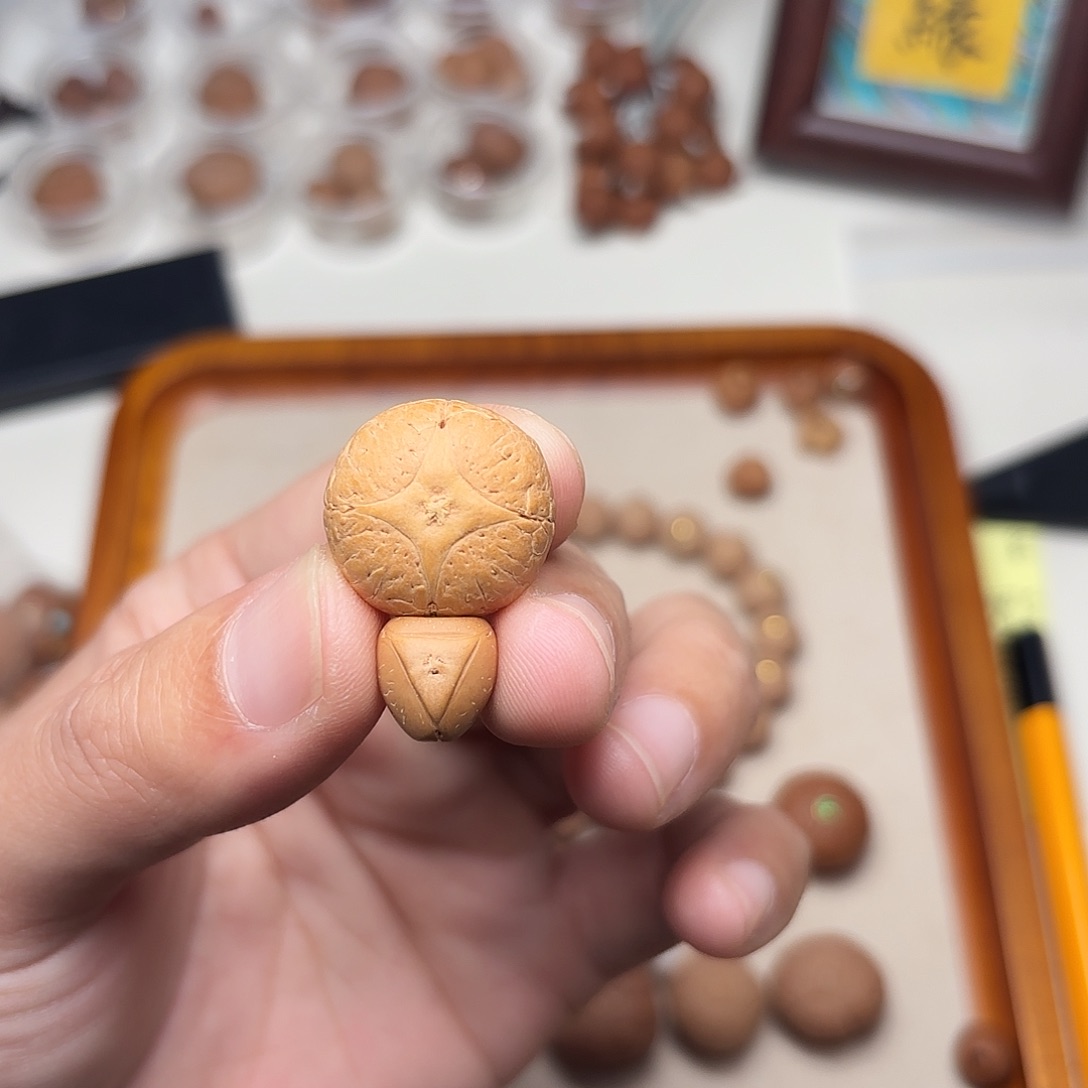 留***。凤眼菩提手串麒麟三通20+