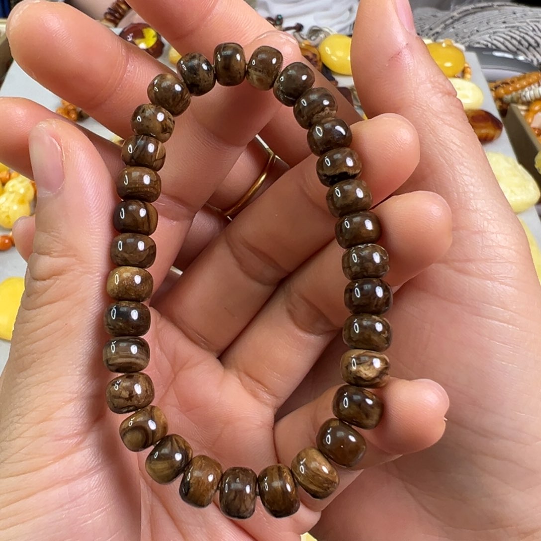 蜜蜡裸石未镶嵌蜜蜡