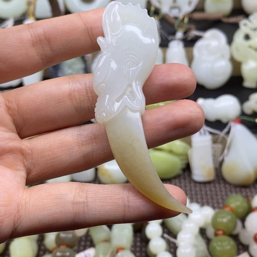 和田玉未镶嵌挂件