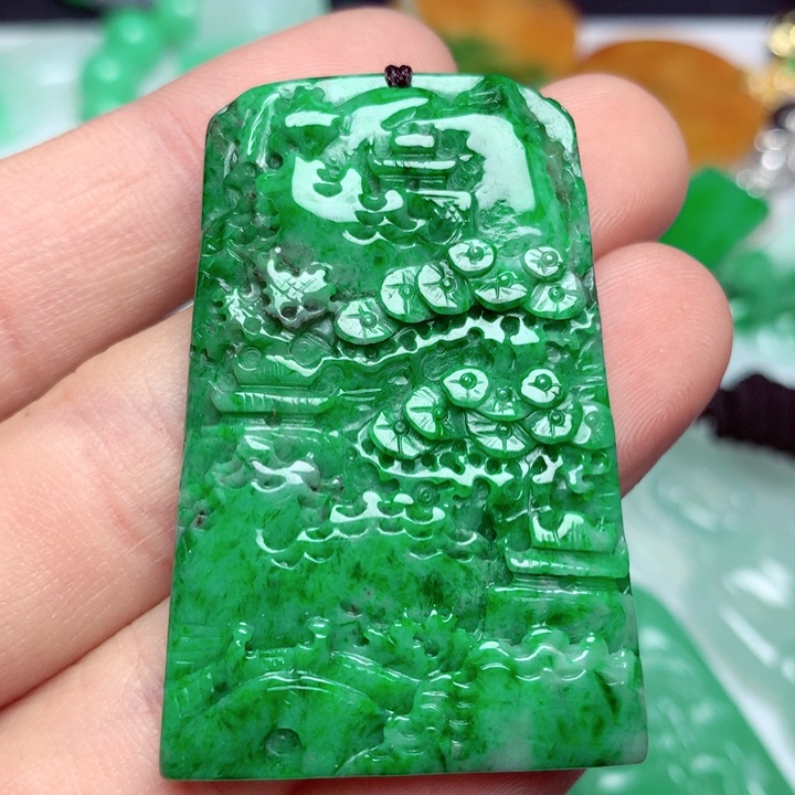 翡翠吊坠(不含链)未镶嵌