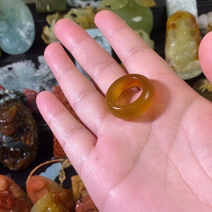 y***n蛇纹石玉合金颈饰