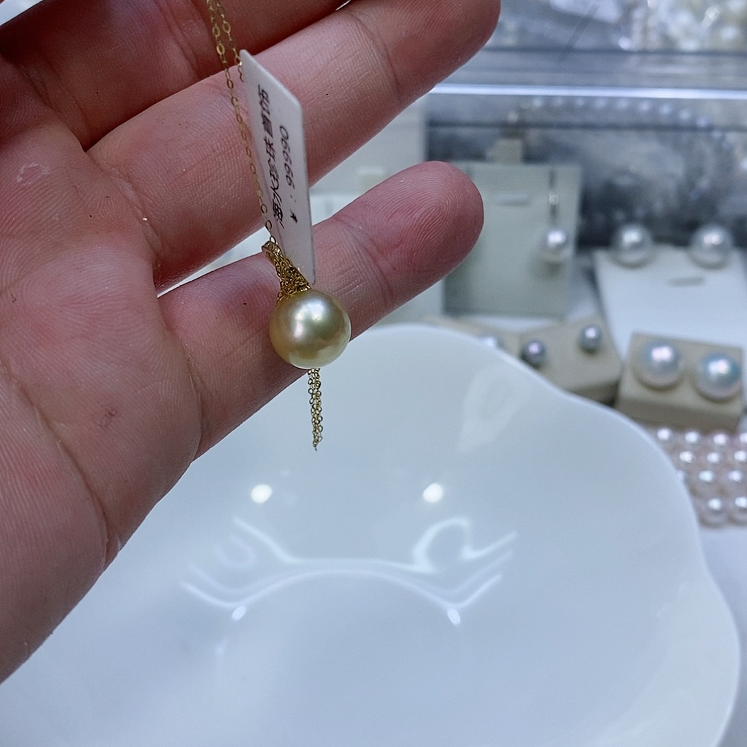 海水珍珠颈饰18K金镶嵌