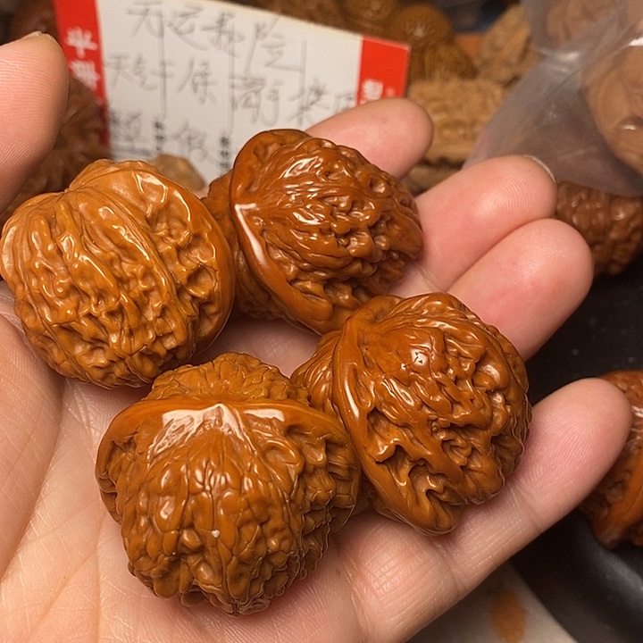 刘***瑾文玩核桃把件四37