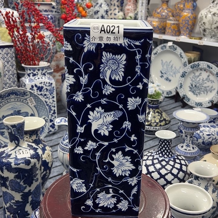 摆件青花瓷手工手绘高温釉下彩四方直筒花瓶，默认瑕疵福利放漏