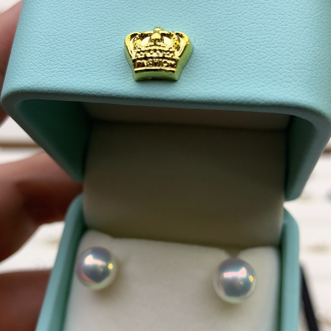 春***开18K金镶嵌淡水珍珠耳饰