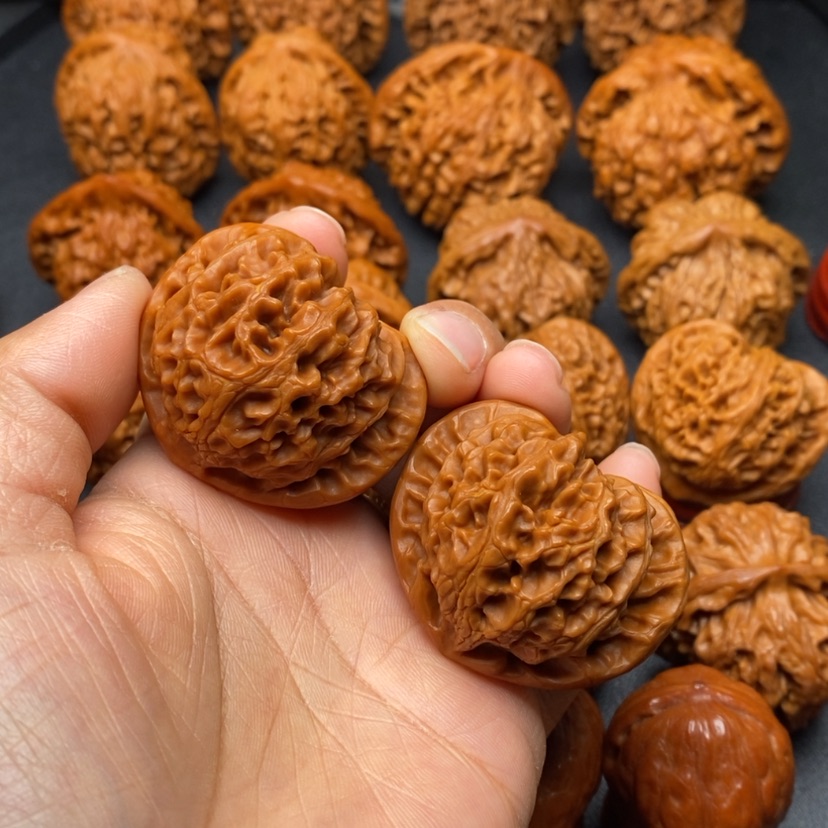 【闪购商品】文玩核桃把件42宫灯