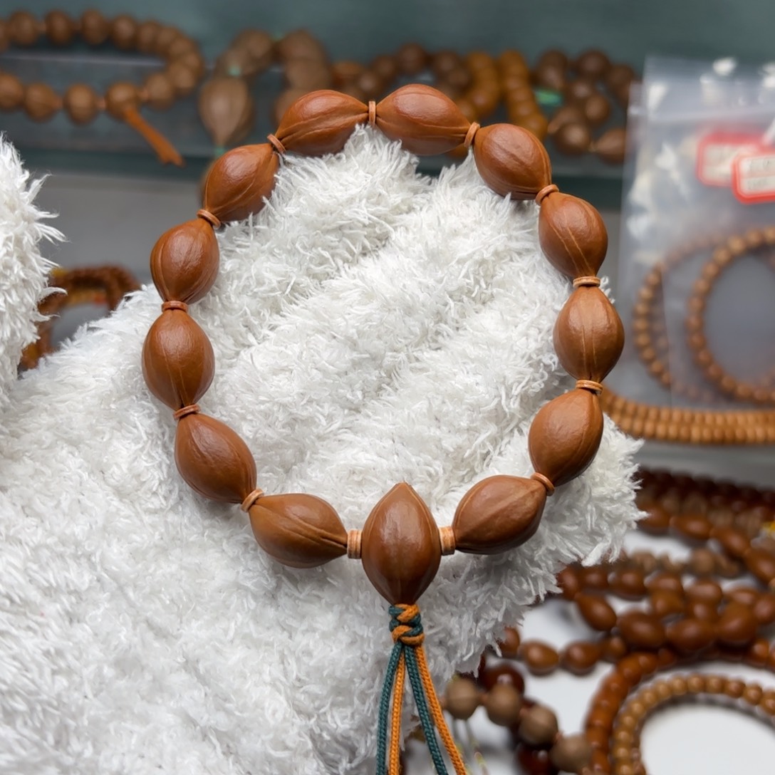 吊坠橄榄核1.3/1.96野生核