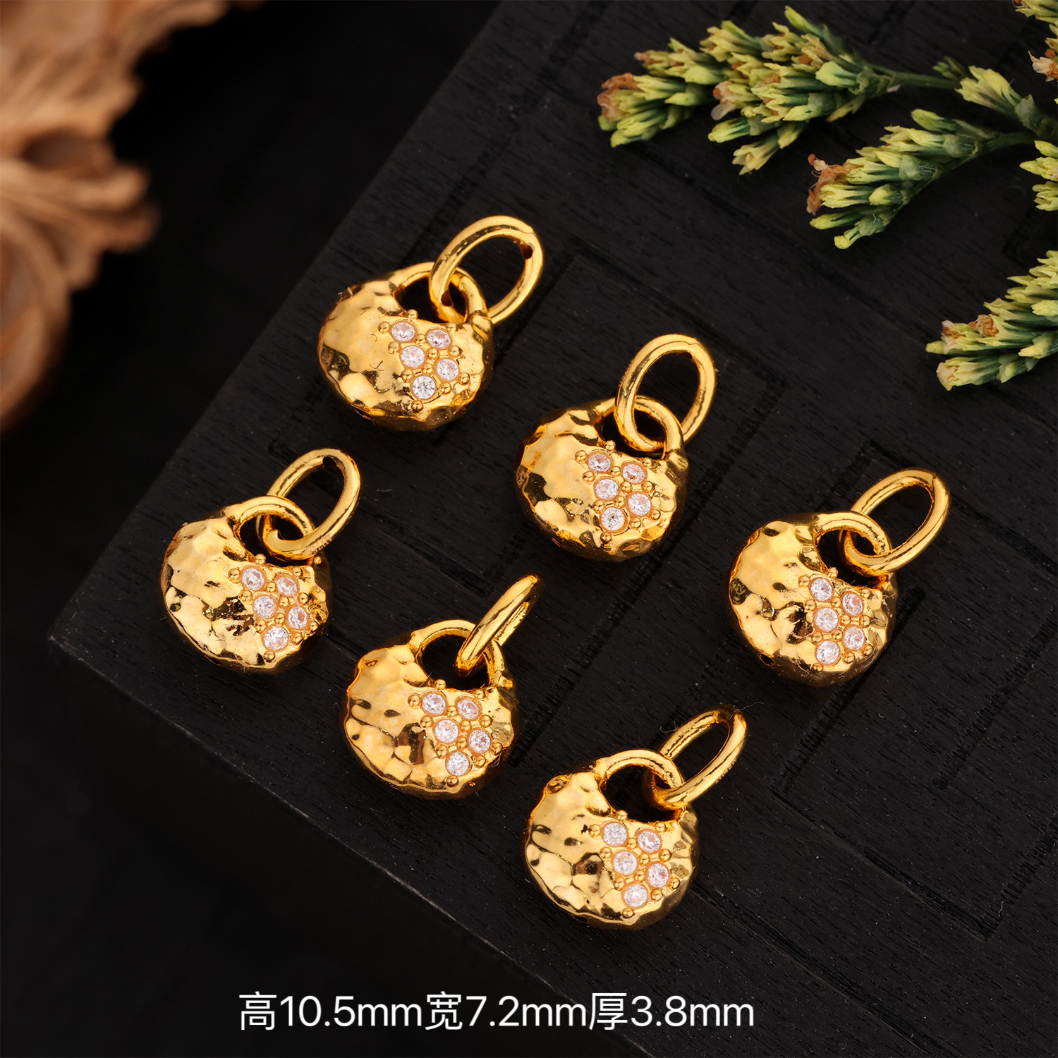 【来福工厂】18k金豪镶爆闪锤纹小胖福金坨坨提溜挂坠编绳珠串配饰