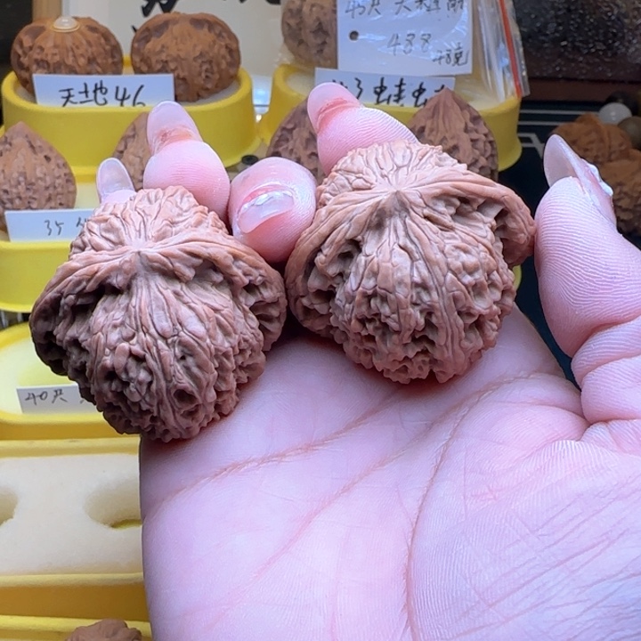 郸****腿问问核桃南江石全品四六尺寸