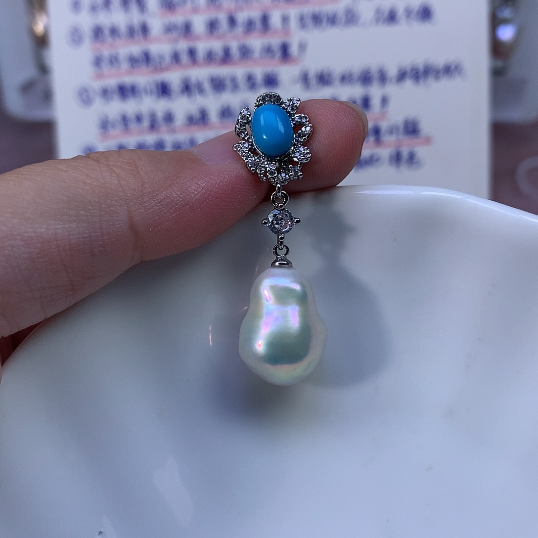 凤***舞非金属合金福利蓝宝吊坠