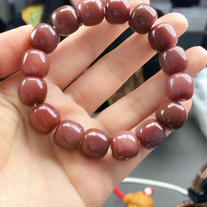 密玉（石英质玉）酸枣红老型珠未镶嵌