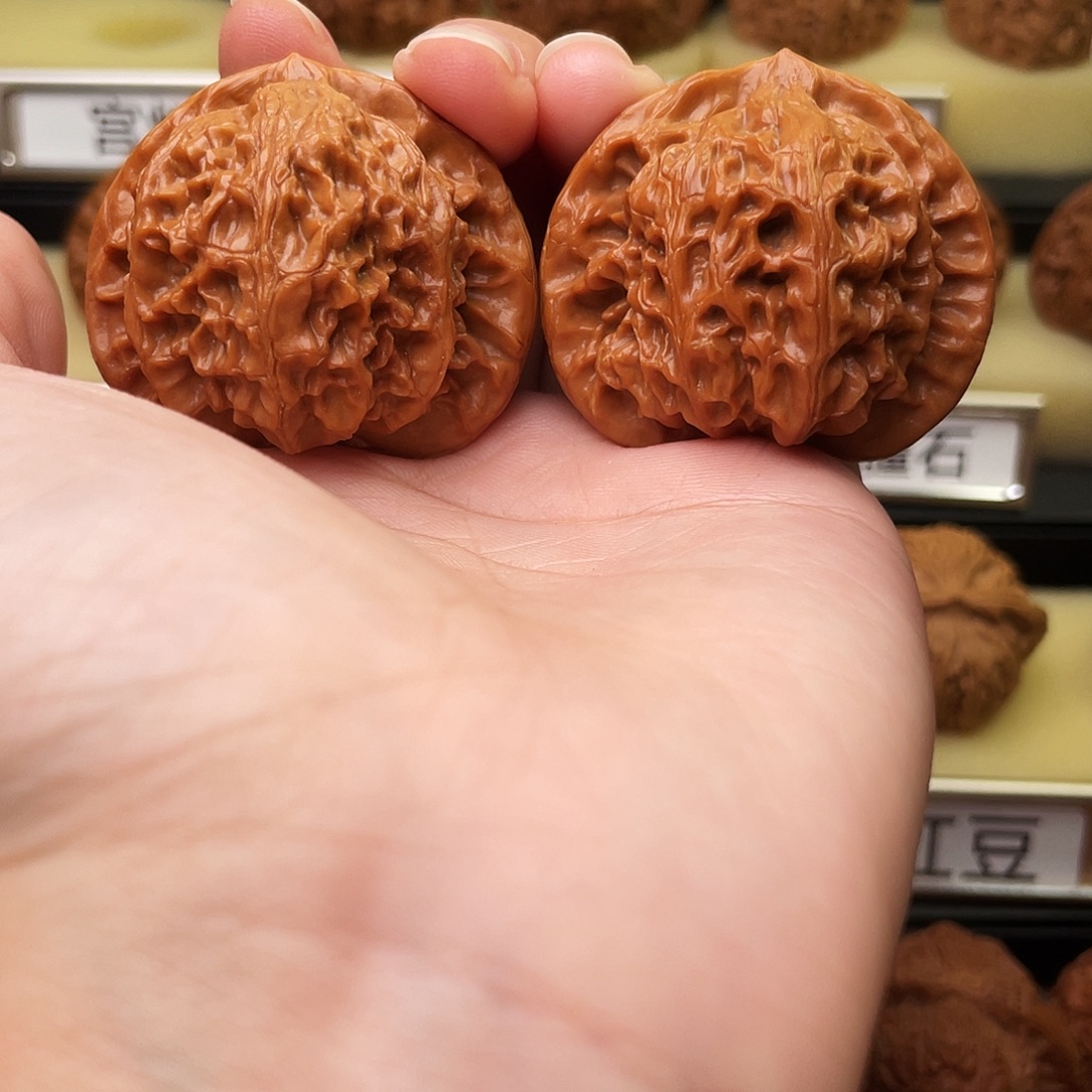 大***滚文玩核桃吊坠宫灯43尺