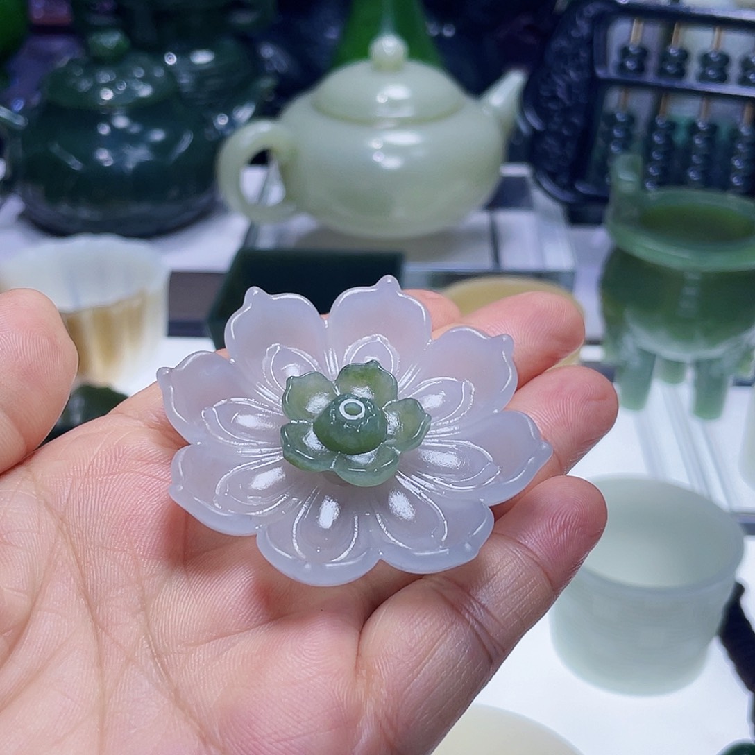 龙***谣和田玉未镶嵌挂件