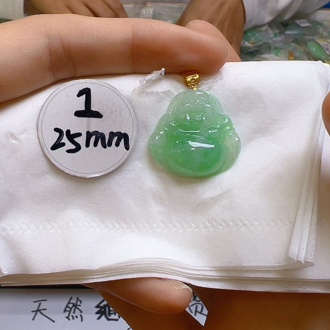 翡翠颈饰18K金镶嵌翡翠