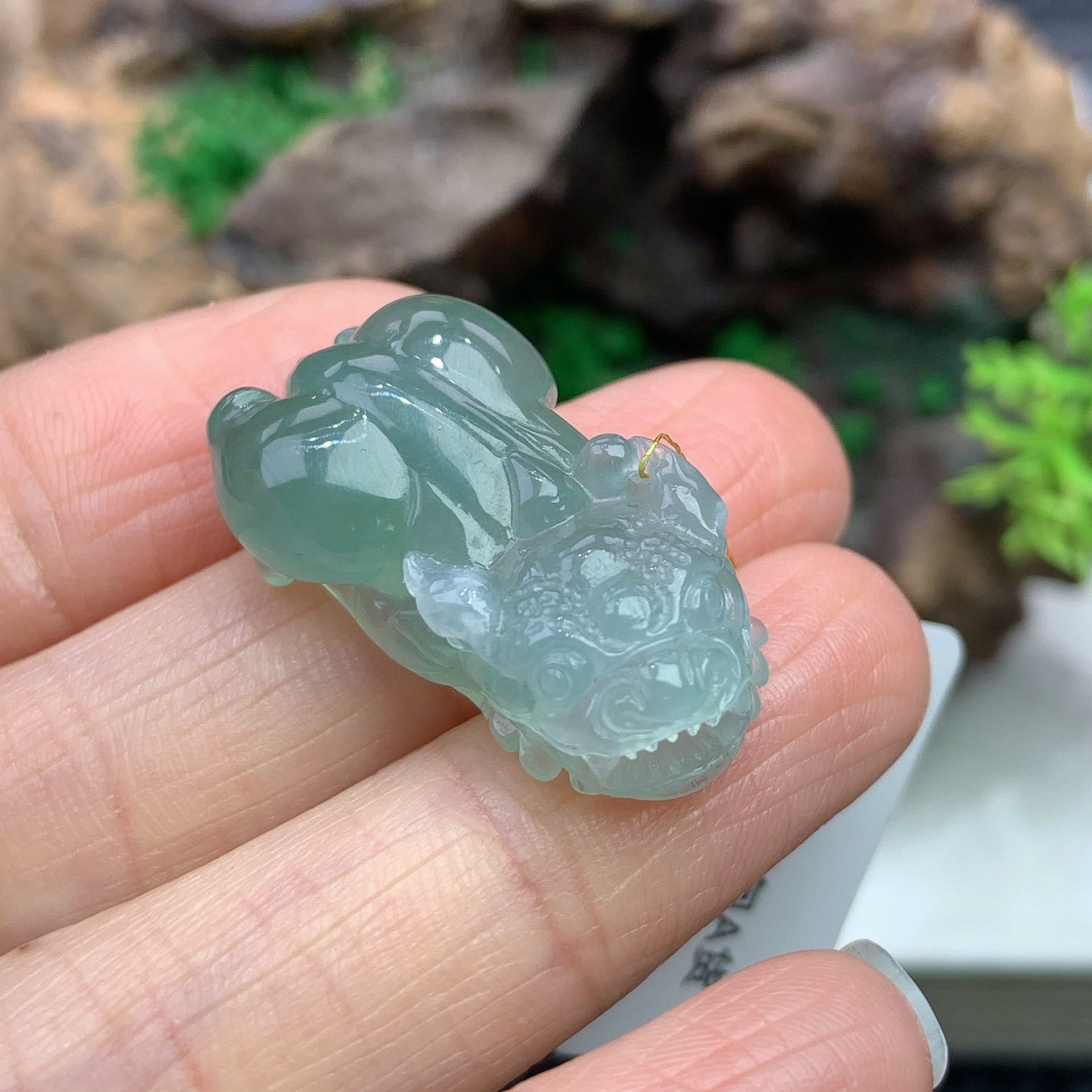 天然缅甸A货翡翠冰油绿口含珠小貔貅吊坠，尺寸25.5-14.8-9mm