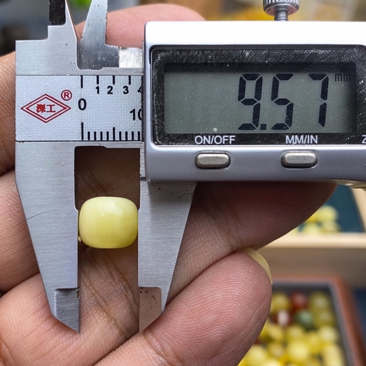 琥珀裸石未镶嵌13号9.5*8.3微瑕