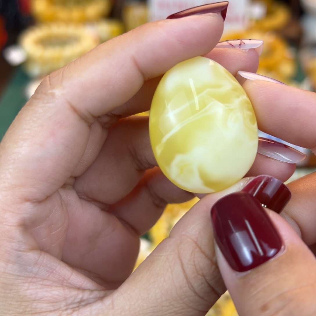 琥珀裸石未镶嵌jjbbbbbbbbbbbn