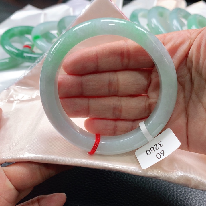 翡翠手镯未镶嵌59606060