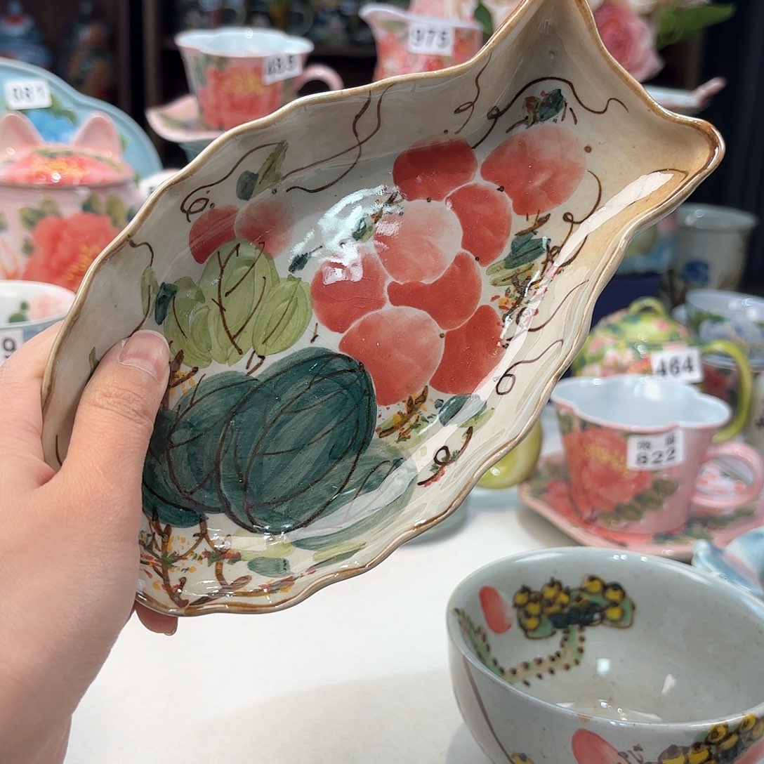 瓷片兔兔好de l k lv tu tu