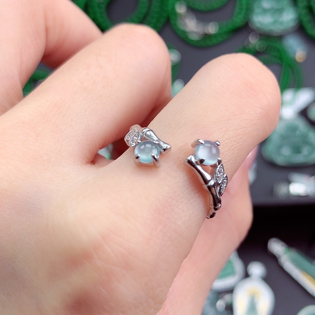 翡翠手链未镶嵌翡翠