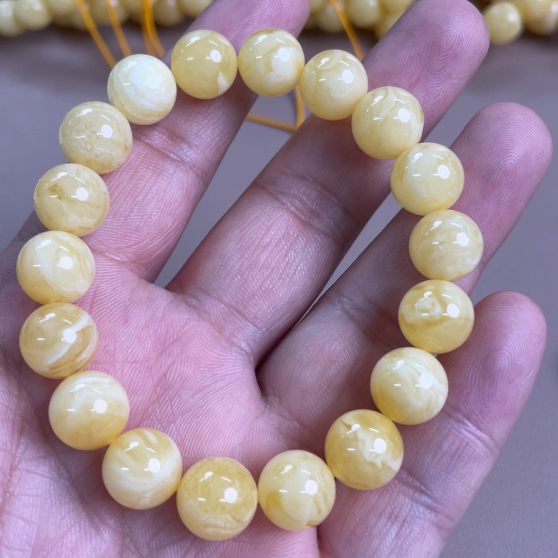 琥珀裸石未镶嵌031000000