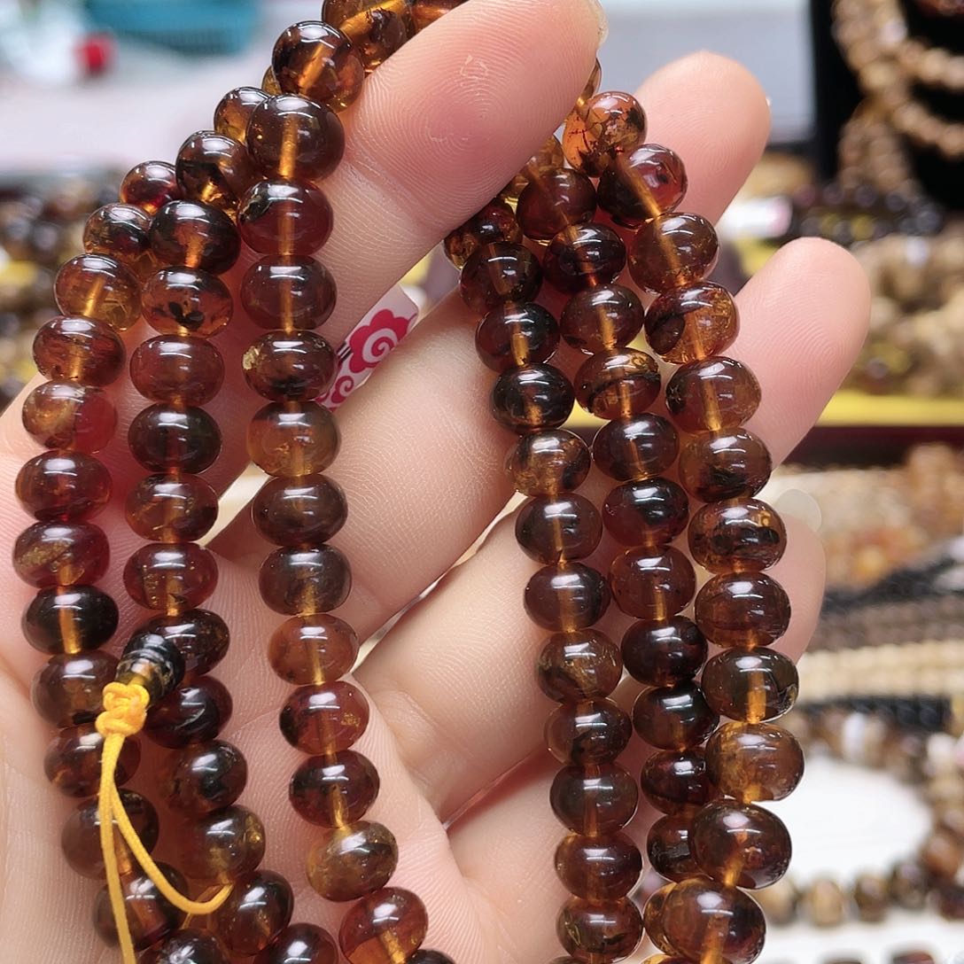 琥珀裸石未镶嵌八11377