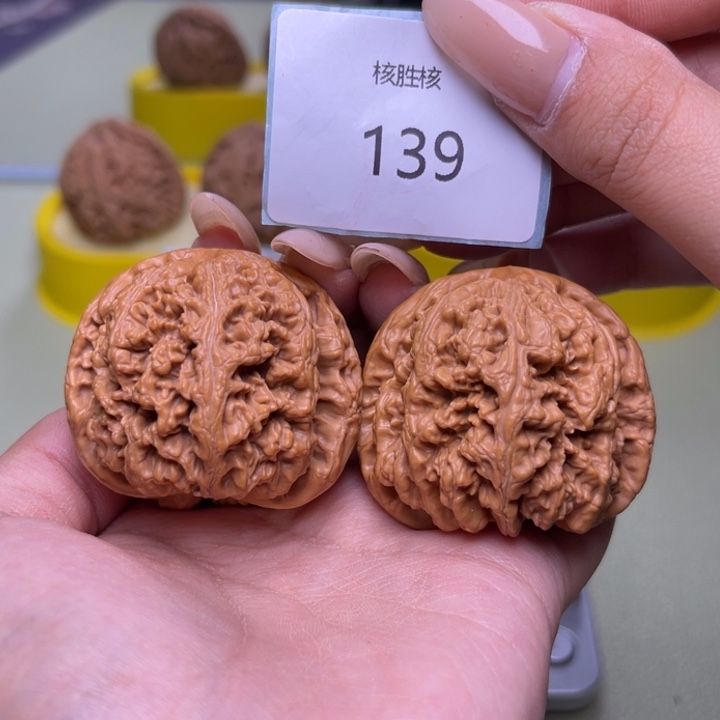 文玩核桃把件粗筋43.139