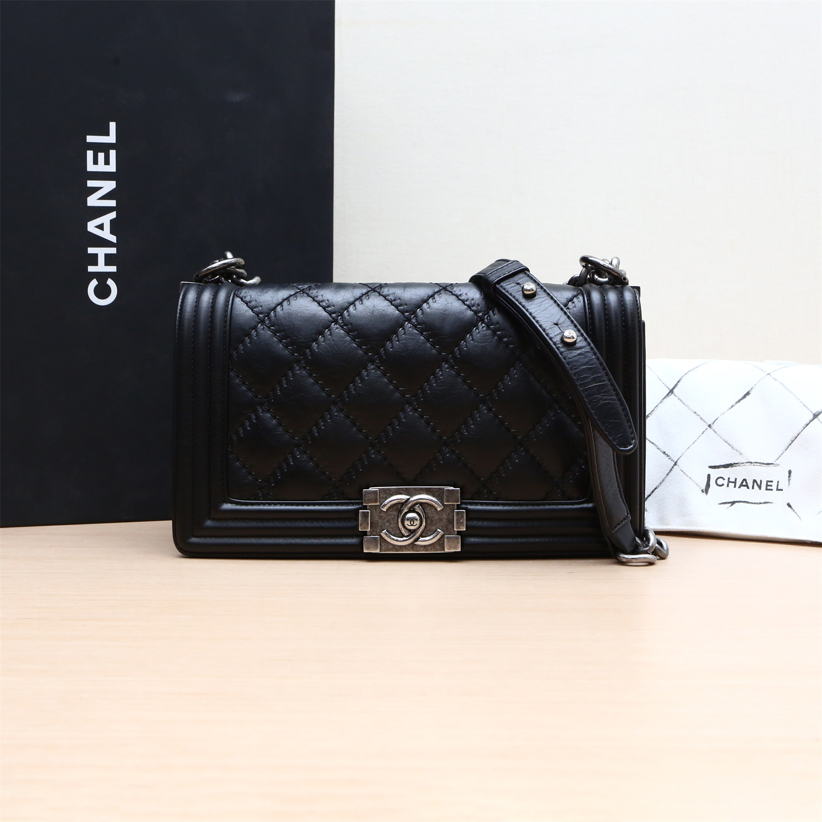 95新 Chanel/香奈儿 活动双双 Leboy 中号 黑色 皮革C 18开 银扣
