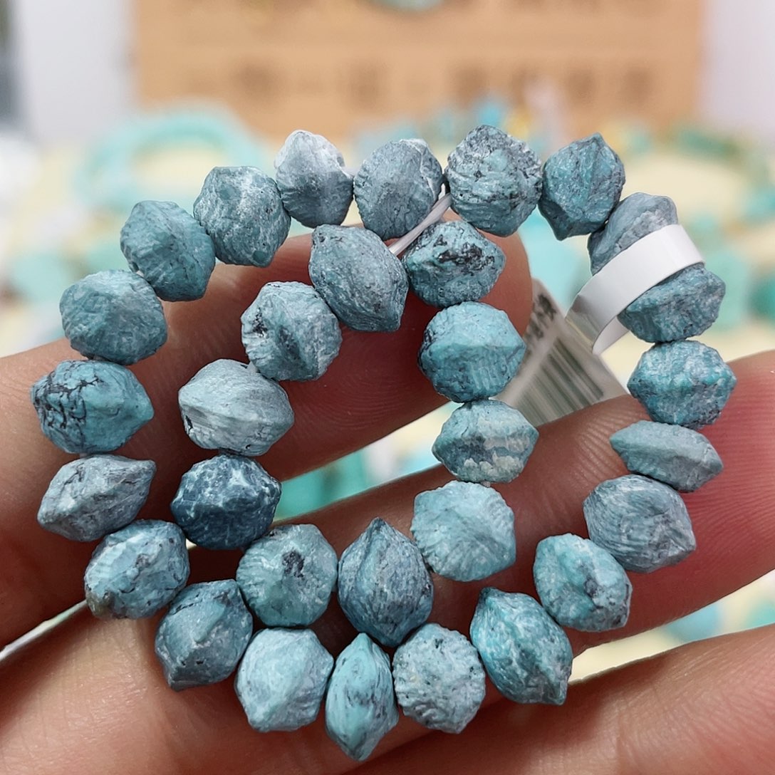 绿松石配饰未镶嵌