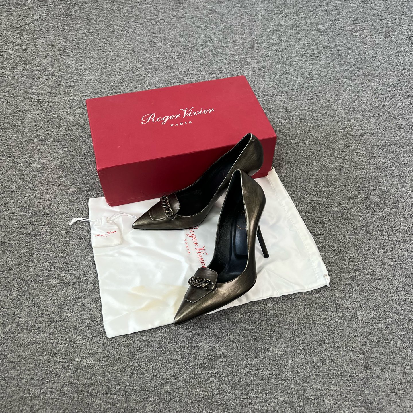 99新 Alexander McQueen/亚历山大·麦昆 rv 尖头高跟鞋37码