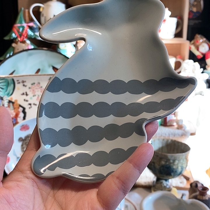 布如诺兔子小盘………