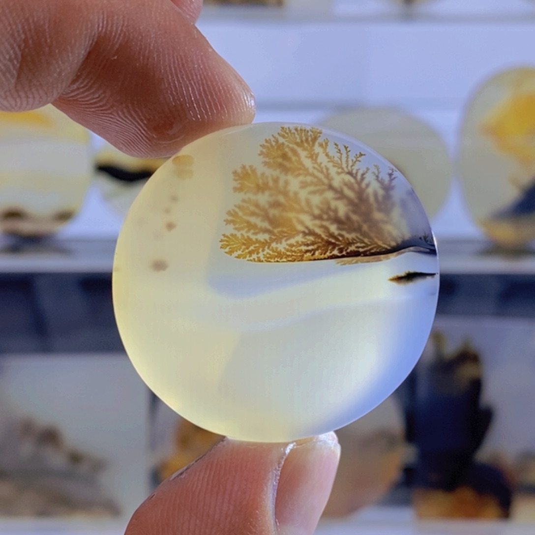 玛瑙/玉髓颈饰未镶嵌