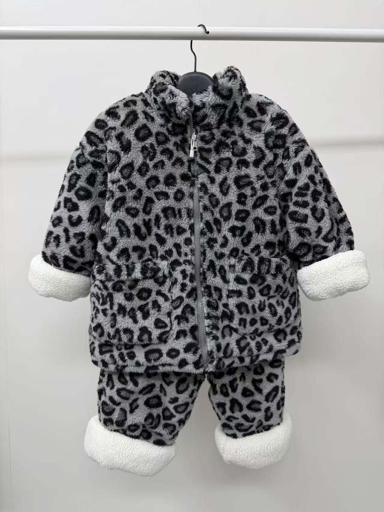 加绒加厚童装睡衣套装冬套装新款洋气豹纹可外穿家居服两件套睡衣