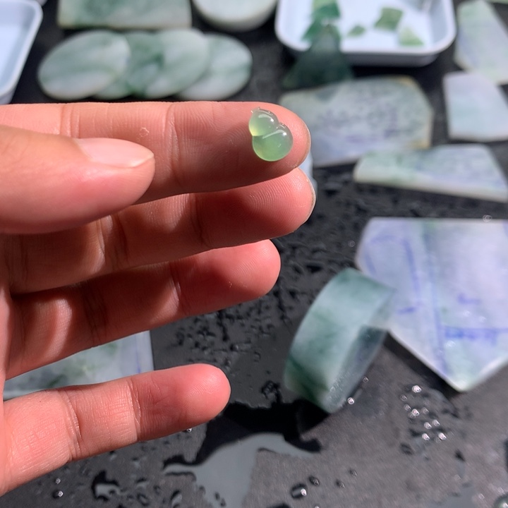 定制翡翠未镶嵌天然翡翠