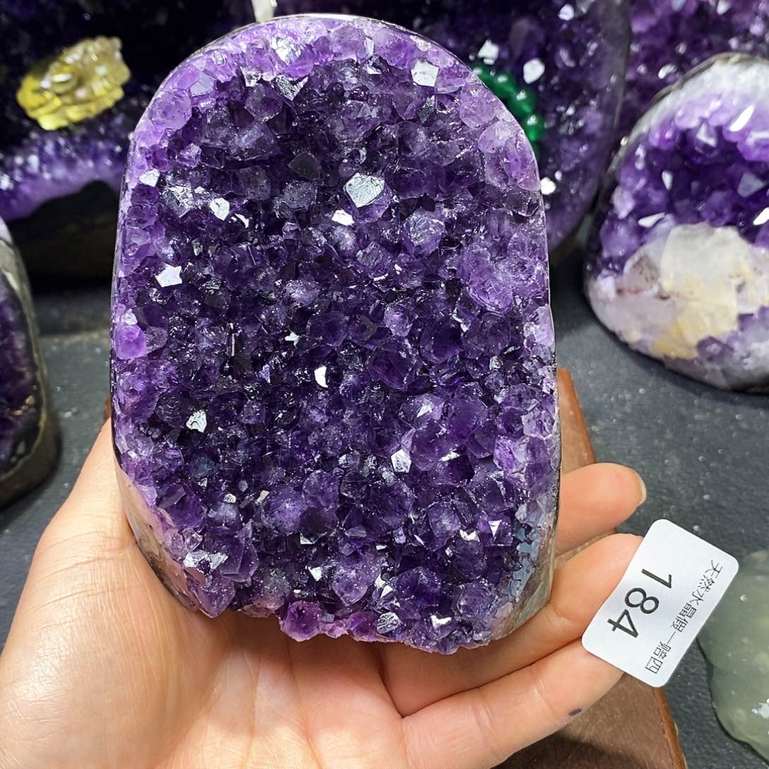 水晶大型摆件（非配饰）未镶嵌