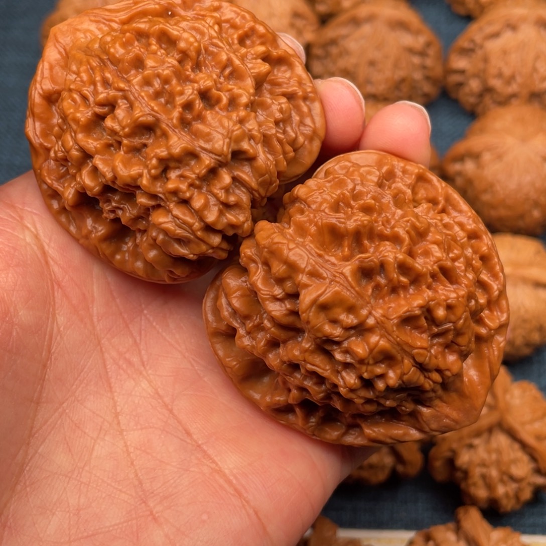 把件文玩核桃49全品毕业官帽59克