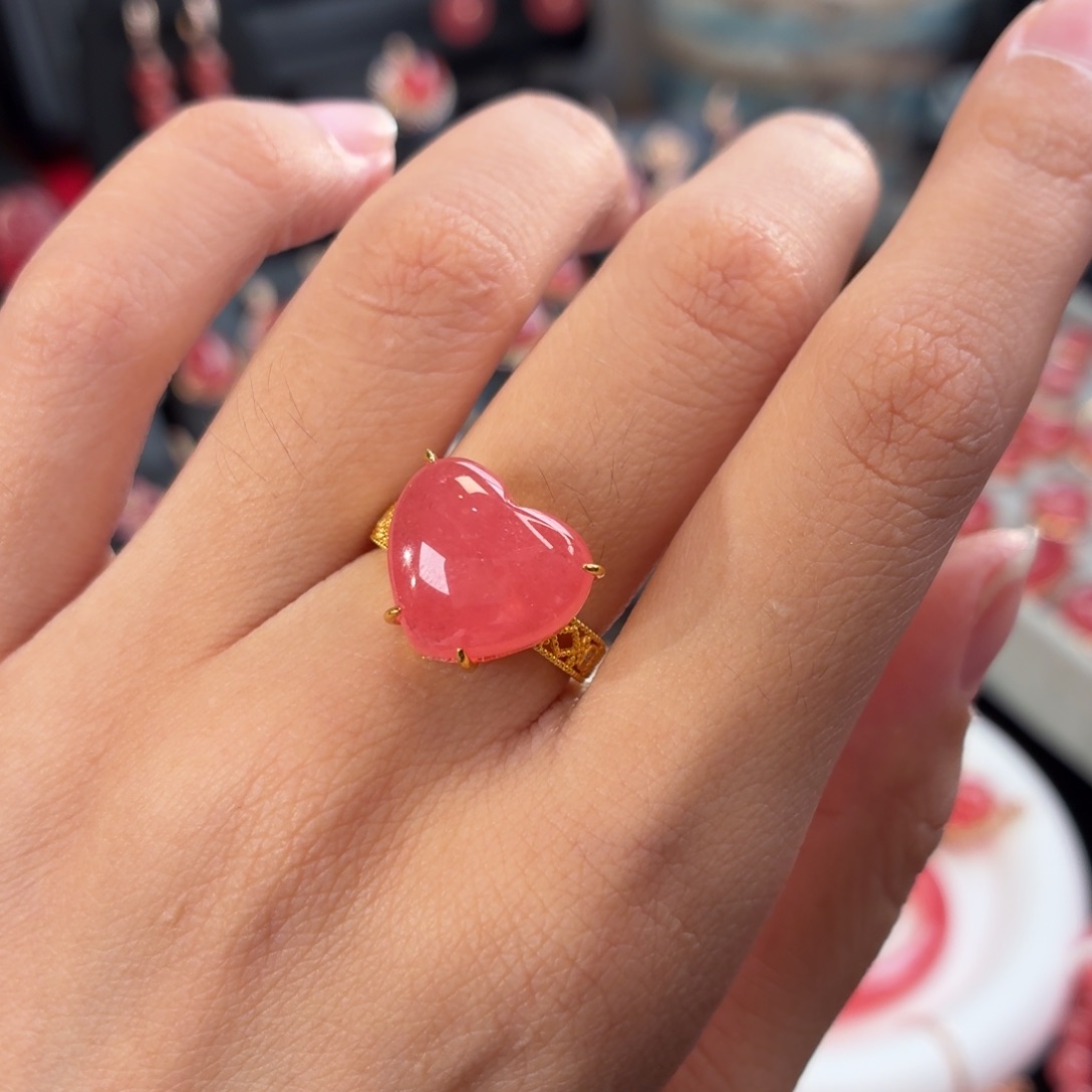 菱锰矿（红纹石）18K金镶嵌戒指