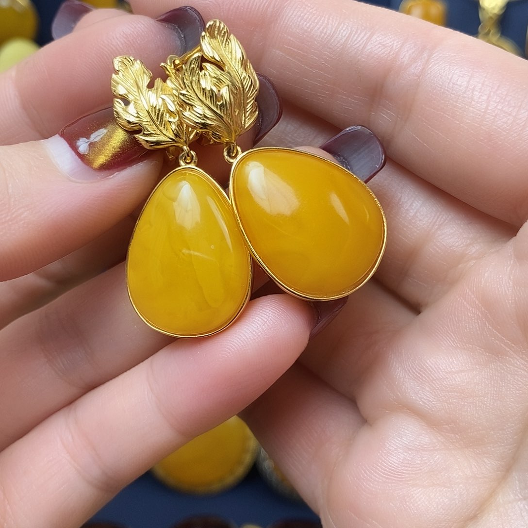 蜜蜡耳饰银S925镀金镶嵌