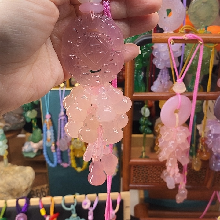 高端定制设计粉平安貔貅车挂