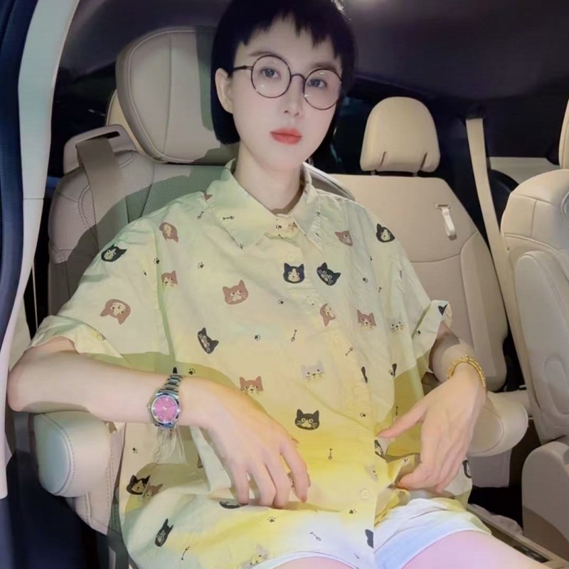 韩风小众风格（很多只猫）图案轻奢时尚女士圆领春季女款上衣