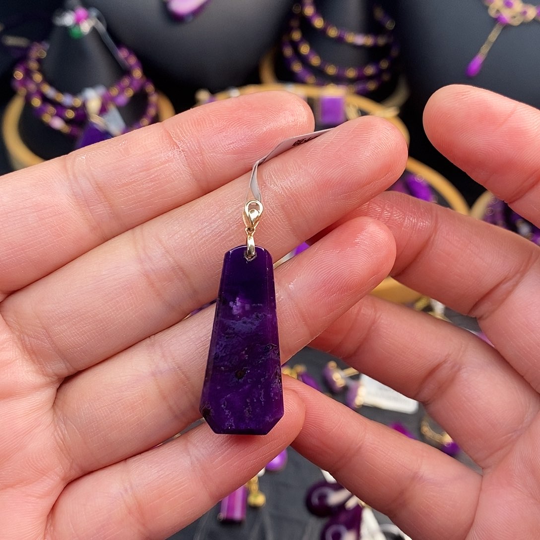 苏纪石（舒俱来）18K金镶嵌吊坠