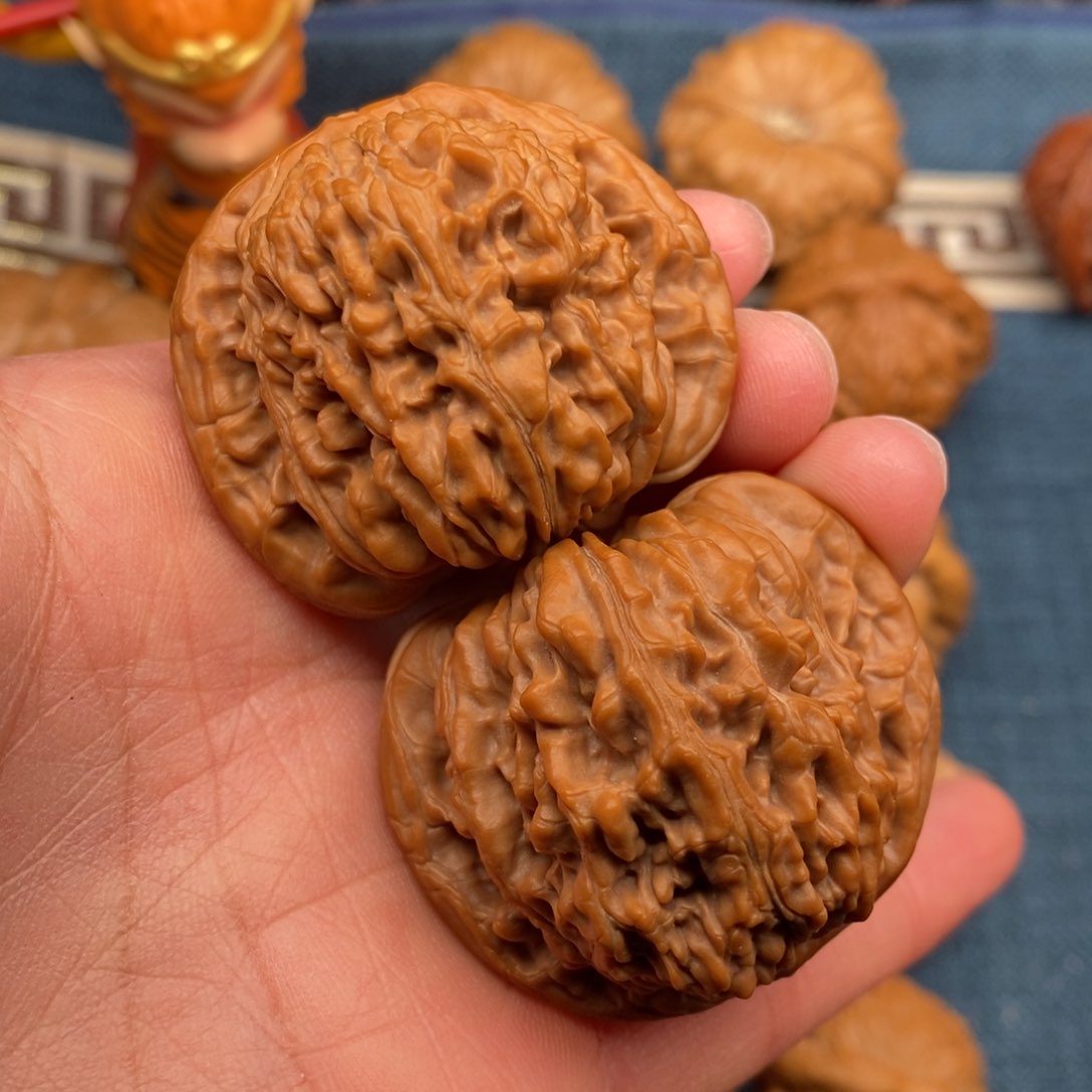 文玩核桃把件42精配汉高楼