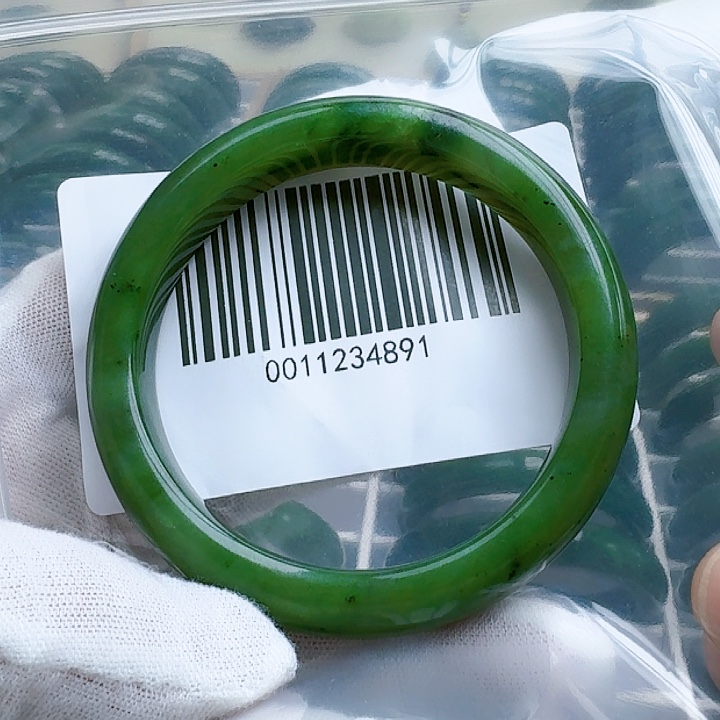 和田玉（碧玉）手镯未镶嵌5758包容