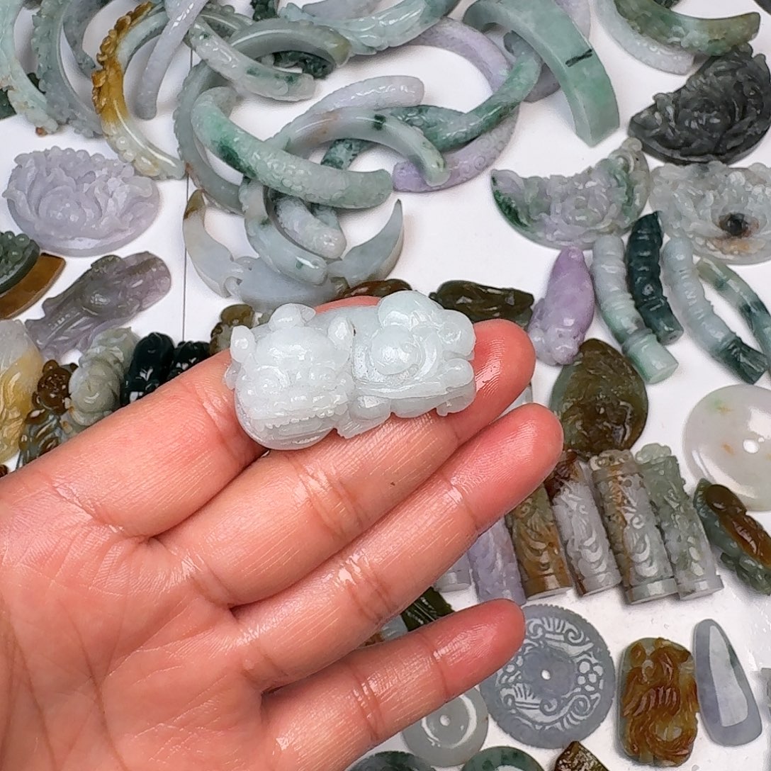 定制翡翠未镶嵌貔貅