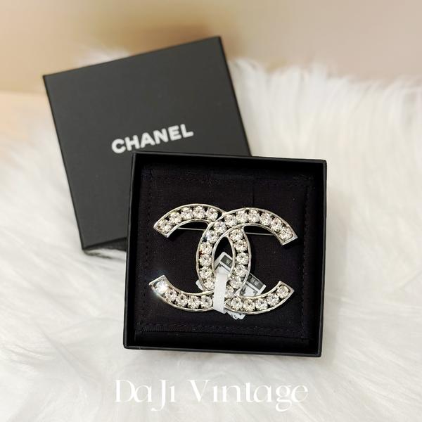 大吉中古/Chanel香奈儿双c镂空镶钻胸针