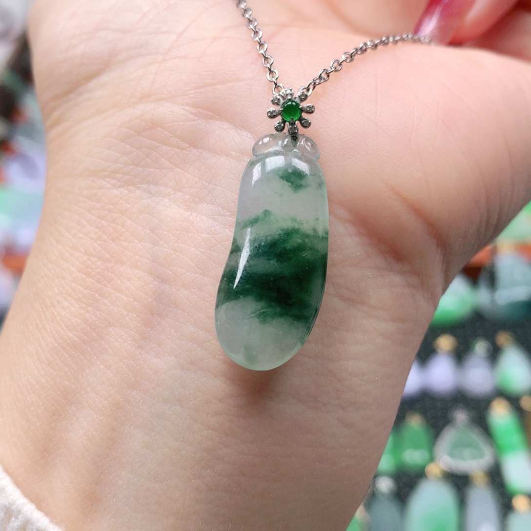 吊坠(不含链)18K金镶嵌翡翠