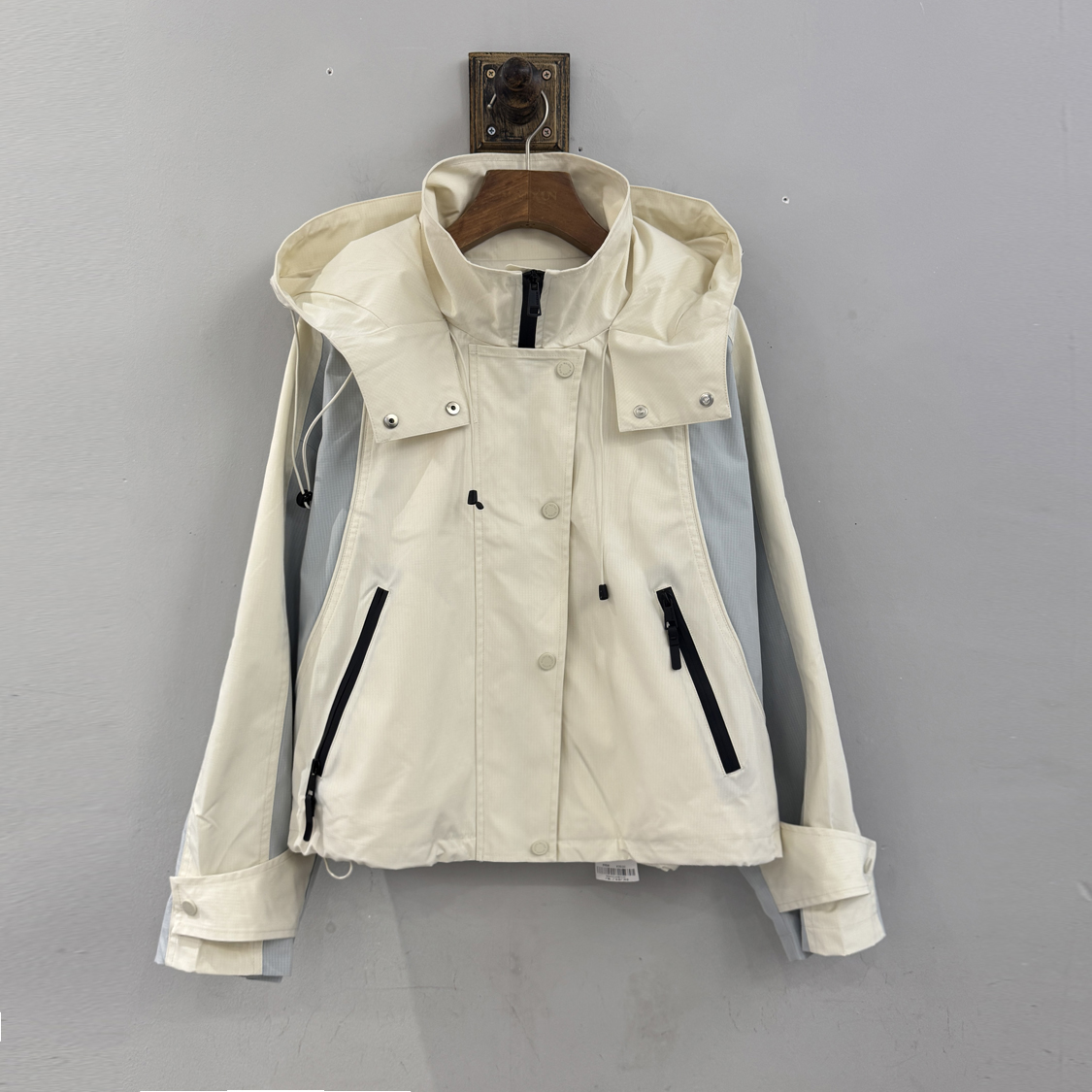 WASHS01B麦寻2025秋装新款通勤百搭连帽短款外套时尚百搭气质女装