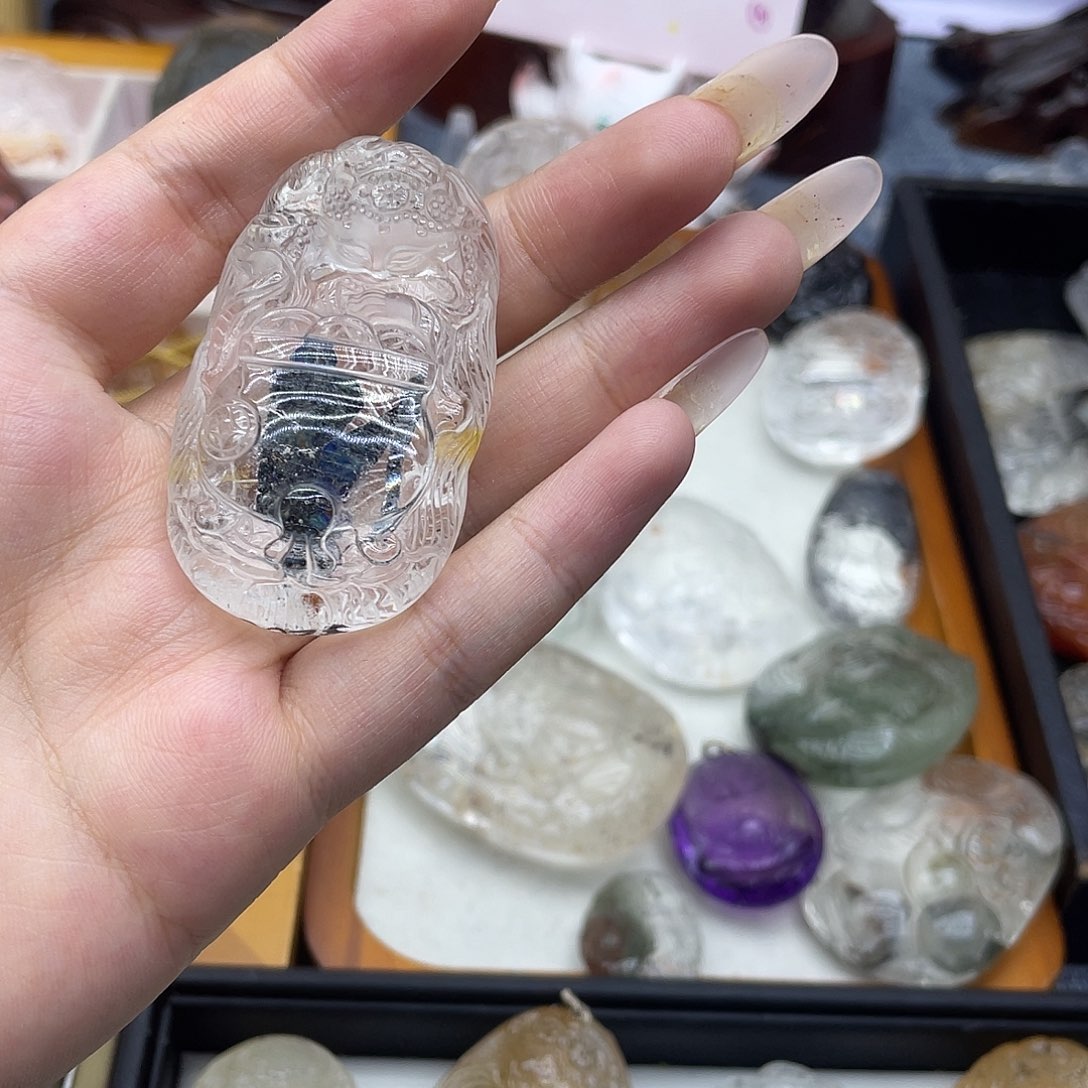 颈饰未镶嵌水晶天然