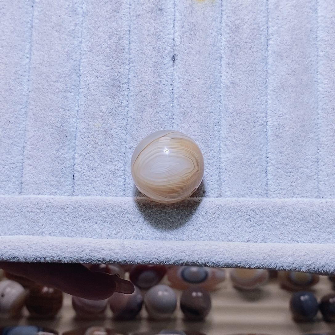 周***名玛瑙/玉髓未镶嵌颈饰