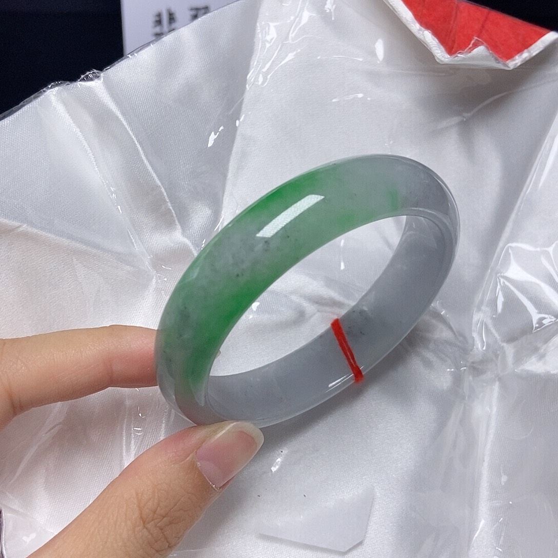 翡翠未镶嵌手镯60圈